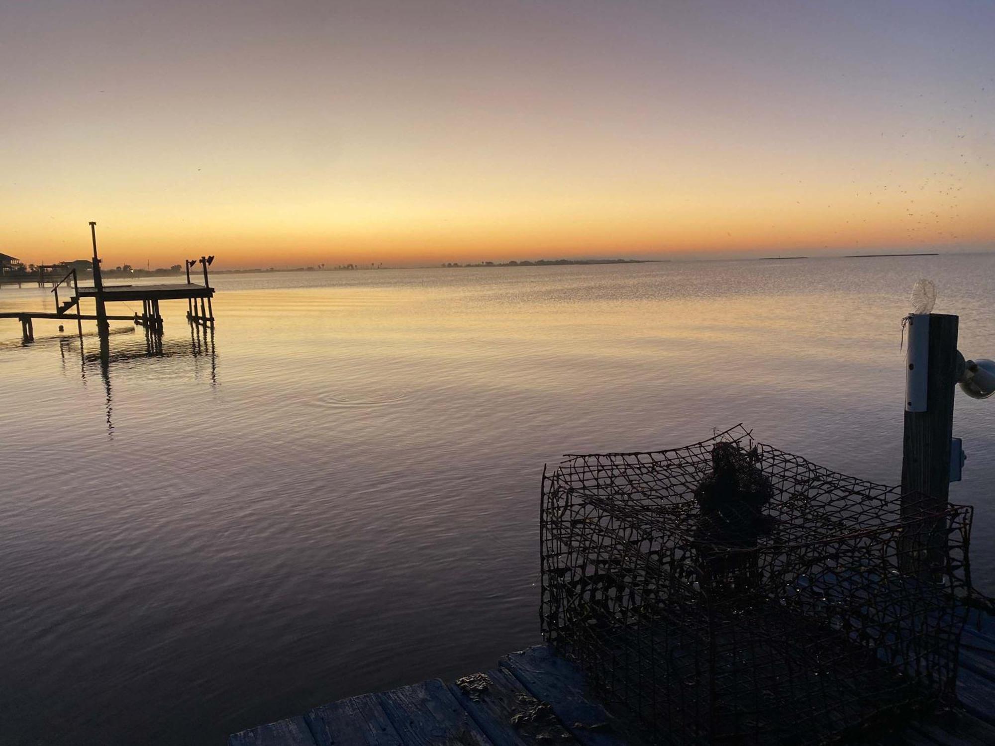 Bayfront Bliss & Great Fishing -Water Views & Beach Nearby Bolivar Peninsula Buitenkant foto